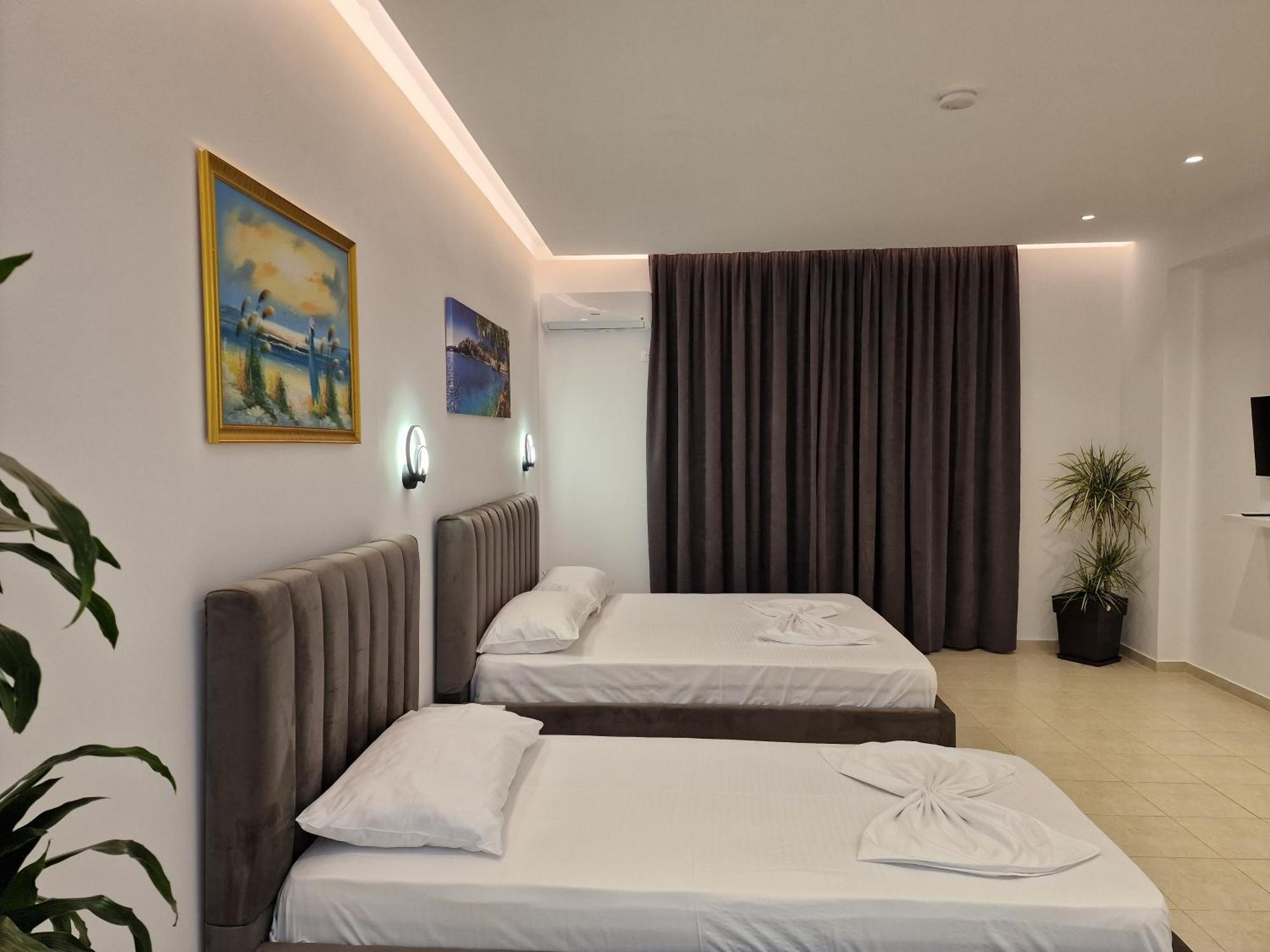 Fenix Hotel *