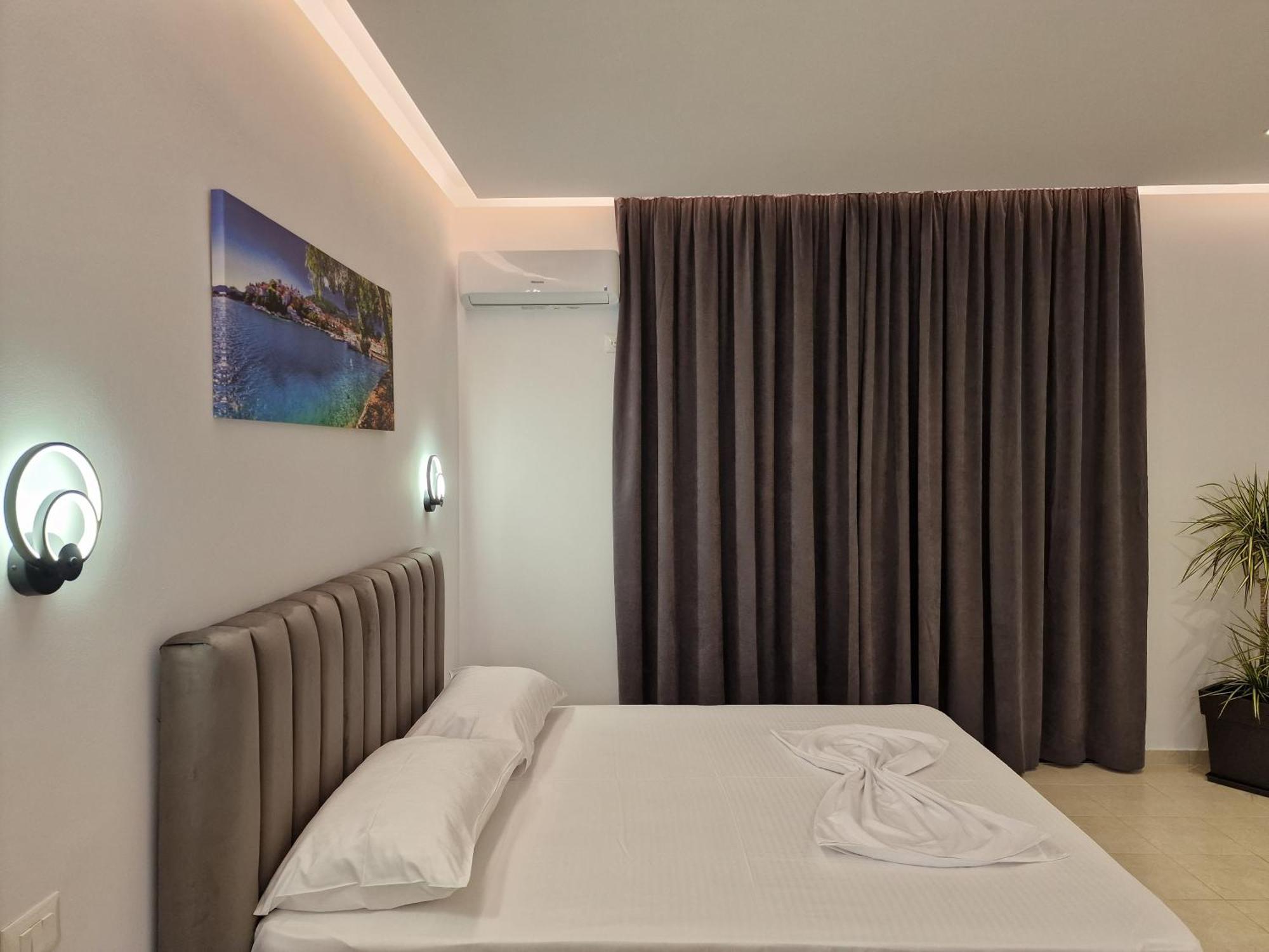 Hotel Fenix Ksamil